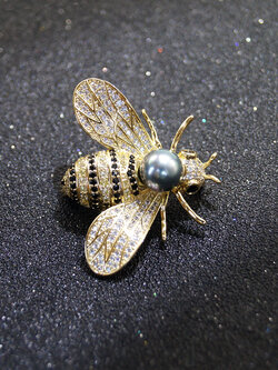 เข็มกลัด เข็มกลัดสวยๆ เข็มกลัดติดเสื้อ Brooch