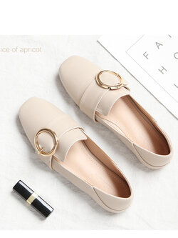 รองเท้าแฟชั่นผู้หญิงส้นเตี้ย ใส่สบาย มีขนาดให้สั่งซื้อ 35 36 37 38 39 40 สนใจทักแชท ฟรีค่าส่ง!