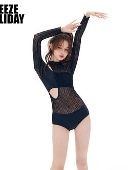 ชุดว่ายน้ำผู้หญิง ชุดว่ายน้ำน่ารัก Bikini ชุดไปทะเล