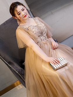 ชุดราตรีคนอ้วน ชุดราตรีไซส์ใหญ่ สาวอวบ ชุดราตรีสาวอวบ ชุดออกงานสาวอวบ ชุดออกงานคนอ้วน