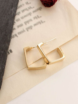 ต่างหู ตุ้มหูแฟชั่น