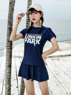 ชุดว่ายน้ำผู้หญิง ชุดว่ายน้ำแฟชั่น ชุดว่ายน้ำบิกินี่ ชุดว่ายน้ำเต็มตัว คอลเลคชั่นใหม่