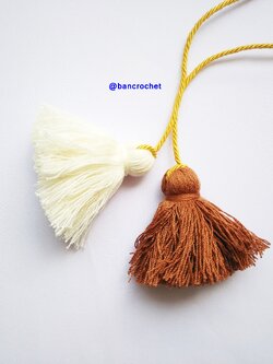 Bancrochet พู่ห้อยกระเป๋า/ที่ห้อยกระเป๋าแฮนด์เมด Tassels keychain hanging for bags หลากสี 4 นิ้ว