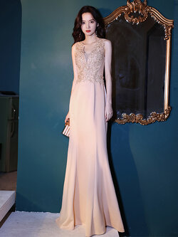 ชุดราตรี ชุดราตรีสวยหรู แบบ ทันสมัย Evening dress