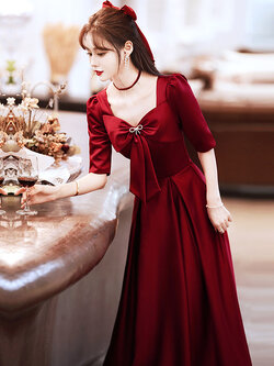 ชุดราตรี ชุดราตรีสวยหรู แบบ ทันสมัย Evening dress