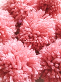 ปอมปอมไหมพรมสีชมพู ขนาด 2 นิ้ว pompoms crochet