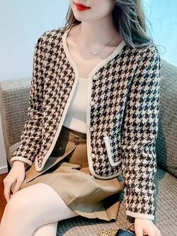 เสื้อเชิ้ตผู้หญิงแขนยาว เสื้อเชิ้ตผู้หญิงใส่ทํางาน 390 บาทต่อชิ้น ฟรีค่าจัดส่ง