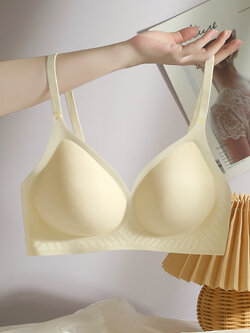 บรา ยกทรง เสื้อชั้นในสตรี ฟรีค่าส่ง