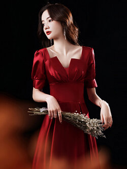 ชุดราตรี ชุดออกงาน ดีไซน์หรู แบรนด์ Angel