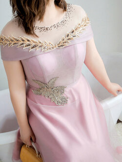 ชุดราตรีคนอ้วน ชุดราตรีไซส์ใหญ่ สาวอวบ ชุดราตรีสาวอวบ ชุดออกงานสาวอวบ ชุดออกงานคนอ้วน