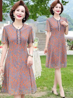 เสื้อผ้าคุณแม่วัย 60 เสื้อคนแก่ผู้หญิงวัย60