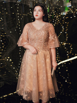 ชุดราตรีคนอ้วน ชุดราตรีไซส์ใหญ่ สาวอวบ ชุดราตรีสาวอวบ ชุดออกงานสาวอวบ ชุดออกงานคนอ้วน