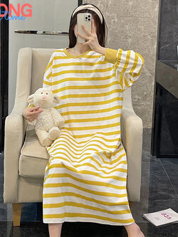 ชุดนอนผู้หญิง