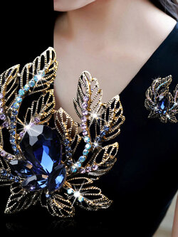 เข็มกลัด เข็มกลัดสวยๆ เข็มกลัดติดเสื้อ Brooch