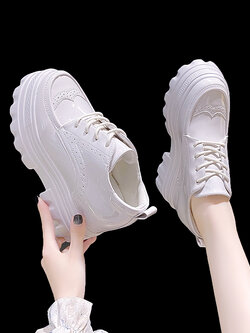 รองเท้าผ้าใบเสริมส้นสูง ไซต์35-39 สนใจทักแชท ฟรีค่าส่ง!