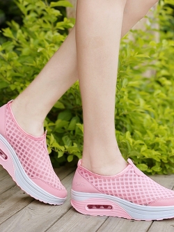 รองเท้าผ้าใบผู้หญิง มีไซส์ 35 36 37 38 39