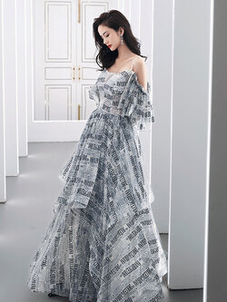 ชุดราตรี ชุดราตรีสวยหรู แบบ ทันสมัย Evening dress