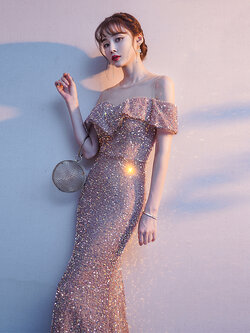 ชุดราตรี ชุดราตรีสวยหรู แบบ ทันสมัย Evening dress