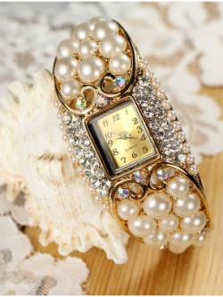 นาฬิกาประดับสวยสไตล์วินเทจ