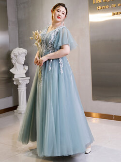 ชุดราตรีคนอ้วน ชุดราตรีไซส์ใหญ่ สาวอวบ ชุดราตรีสาวอวบ ชุดออกงานสาวอวบ ชุดออกงานคนอ้วน