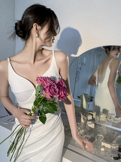 ชุดราตรี ชุดราตรีสวยหรู แบบ ทันสมัย Evening dress