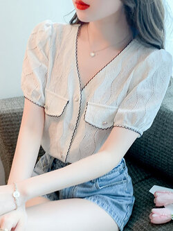 เสื้อลูกไม้ แขนสั้น