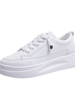 รองเท้าผ้าใบผู้หญิง