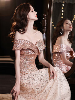 ชุดราตรี ชุดราตรีสวยหรู แบบ ทันสมัย Evening dress