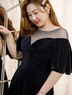 ชุดราตรีคนอ้วน ชุดราตรีไซส์ใหญ่ สาวอวบ ชุดราตรีสาวอวบ ชุดออกงานสาวอวบ ชุดออกงานคนอ้วน