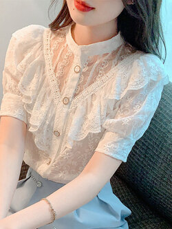 เสื้อลูกไม้ แขนสั้น