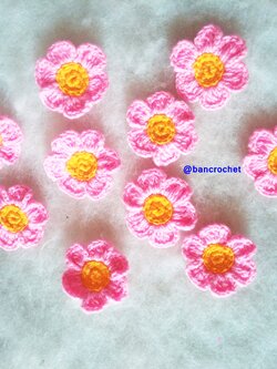 Bancrochet ดอกไม้ถักโครเชต์ crochet flowers ชมพู 3 cm