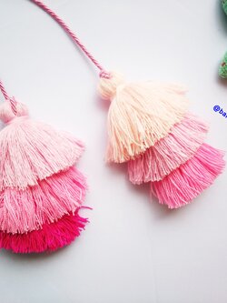 Bancrochet พู่ห้อยกระเป๋า/ที่ห้อยกระเป๋าแฮนด์เมด Tassels keychain hanging for bags หลากสี 4 นิ้ว
