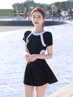 ชุดว่ายน้ำผู้หญิง ชุดว่ายน้ำน่ารัก Bikini ชุดไปทะเล