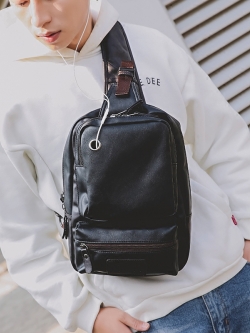 กระเป๋าเป้สะพายหลัง กระเป๋าผู้ชายสะพายหลัง