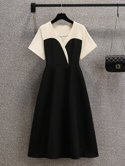 เดรสแขนสั้น มีไซส์ L-4XLอก 38-47 นิ้ว ใส่ได้ทั้งสาวหุ่นดีน่ารักจนถึงสาวอวบพลัสไซส์ จัดส่งฟรี! ทักแชทสั่งซื้อ