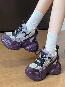 รองเท้าผ้าใบเสริมส้นสูง ไซต์35-39 สนใจทักแชท ฟรีค่าส่ง!