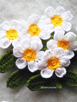  ช่อดอกไม้ถักโครชต์ crochet flowers ขาว 9 นิ้ว