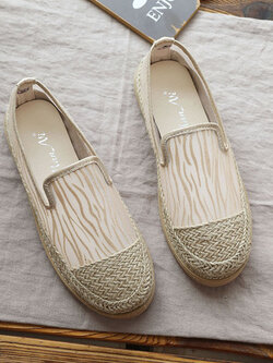 รองเท้าแฟชั่นสไตล์ญี่ปุ่น