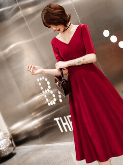 ชุดราตรี ชุดราตรีสวยหรู แบบ ทันสมัย Evening dress