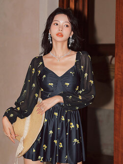 ชุดว่ายน้ำผู้หญิง ชุดว่ายน้ำน่ารัก Bikini ชุดไปทะเล