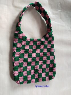 Bancrochet กระเป๋าถักลายตาราง Crochet Bag หลากสี 20*20 cm
