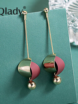 ต่างหู ตุ้มหูแฟชั่น By Qlady