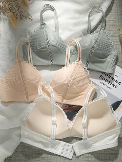 บรา ยกทรง เสื้อชั้นในสตรี ฟรีค่าส่ง