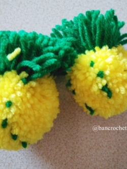 สับปะรดปอมปอม pom poms fruits เหลือง 2 นิ้ว