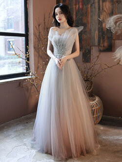 ชุดราตรี ชุดราตรีสวยหรู แบบ ทันสมัย Evening dress