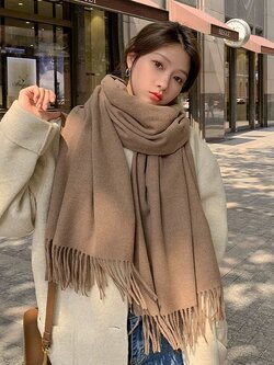 ผ้าพันคอ ผ้าคลุมไหล่ ไอเทมคู่ใจ ใส่ได้ทุกซีซั่น!