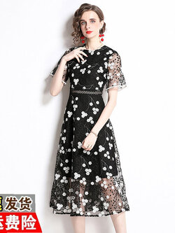 ชุดเดรสเรียบหรูดูแพง เดรสแบรนด์ DG Boutique