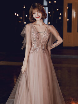 ชุดราตรี ชุดออกงาน ดีไซน์หรู แบรนด์ Angel