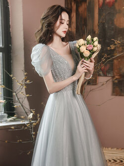 ชุดราตรี ชุดราตรีสวยหรู แบบ ทันสมัย Evening dress