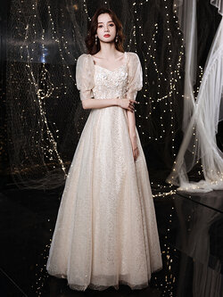 ชุดราตรี ชุดราตรีสวยหรู แบบ ทันสมัย Evening dress